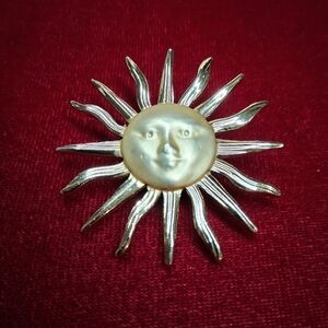 Vintage AJC Sun Face Brooch Gold Tone